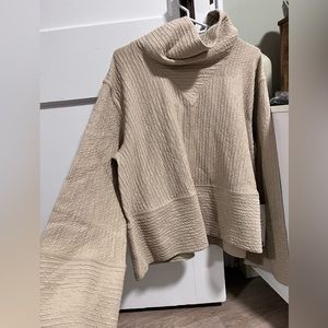 Lululemon retreat pullover